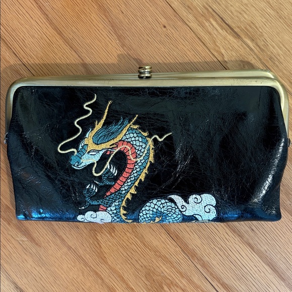 Hobo Lauren black leather clutch wallet dragon embroidery limited edition 2021 - Picture 3 of 16